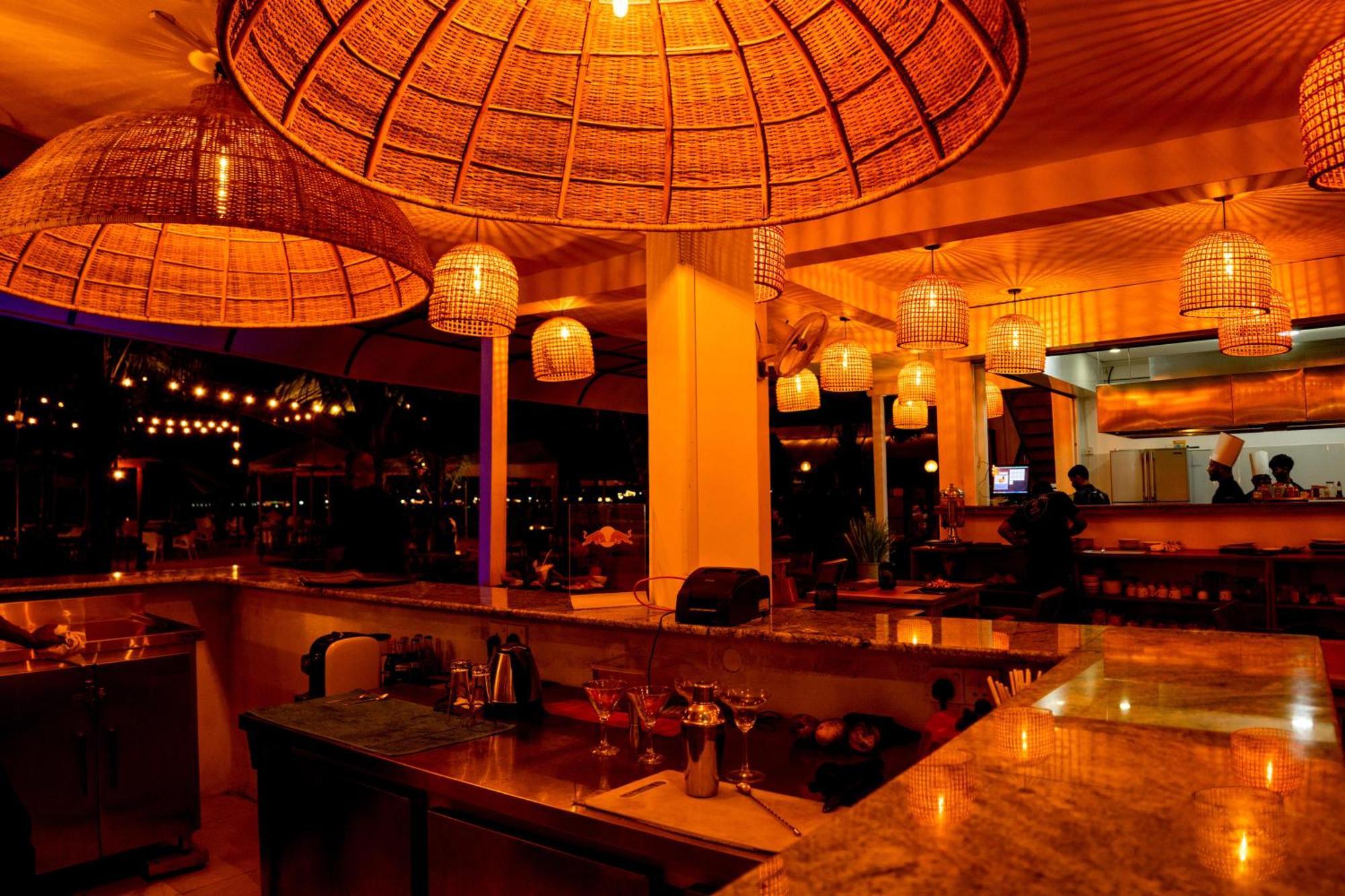 Peacock Beach Hotel Unawatuna Eksteriør bilde