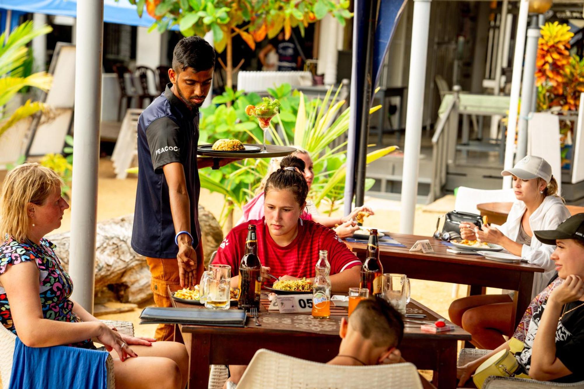 Peacock Beach Hotel Unawatuna Eksteriør bilde