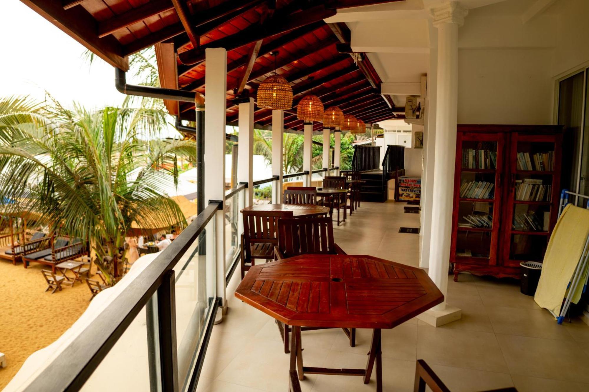 Peacock Beach Hotel Unawatuna Eksteriør bilde