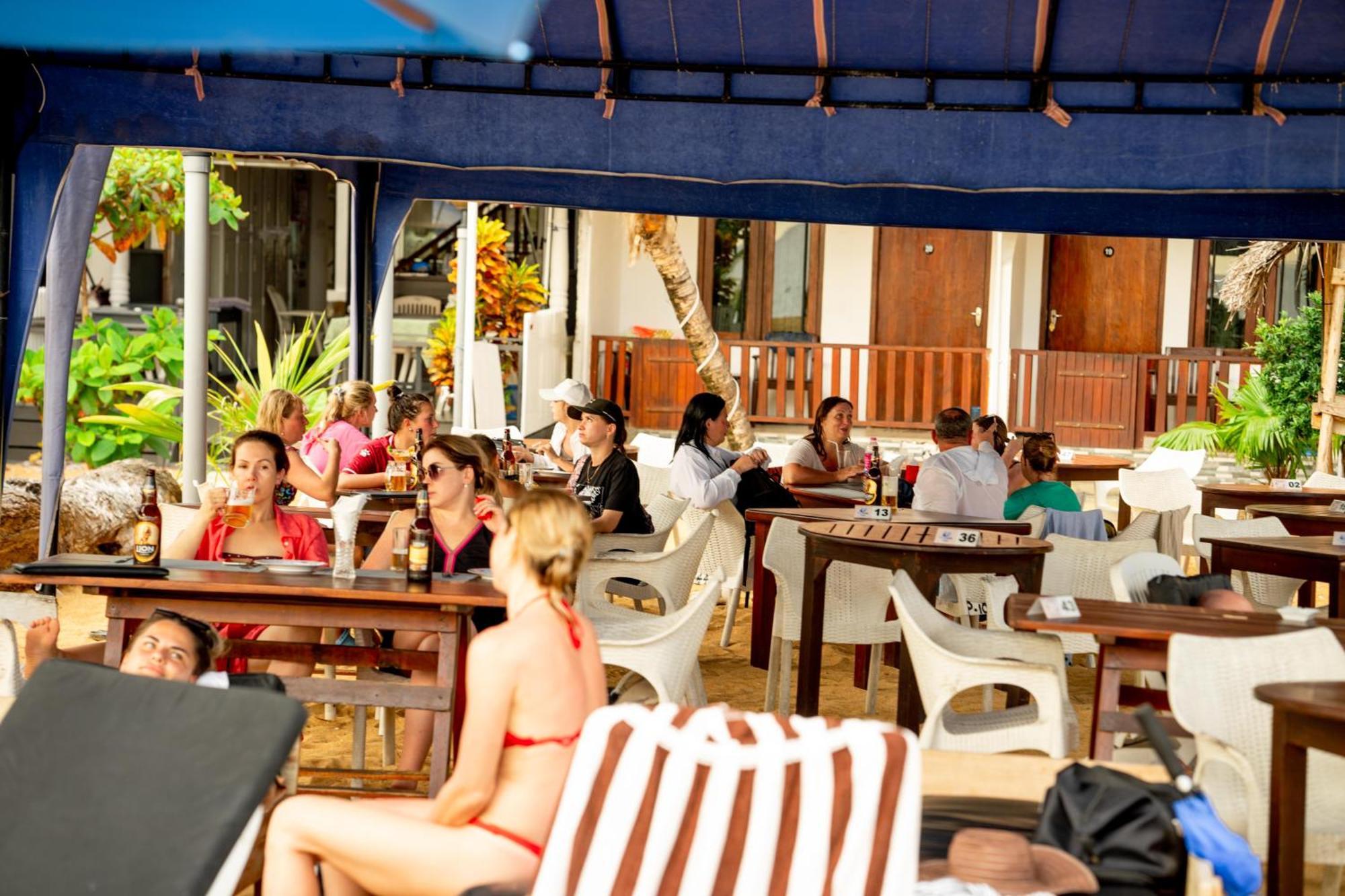 Peacock Beach Hotel Unawatuna Eksteriør bilde